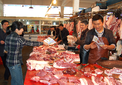 梅城镇农贸市场积极应对H7N9流感，保障家禽销售安全